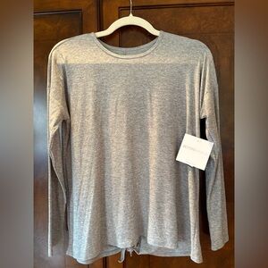 Beyond Yoga Heather Gray Long Sleeve Tee